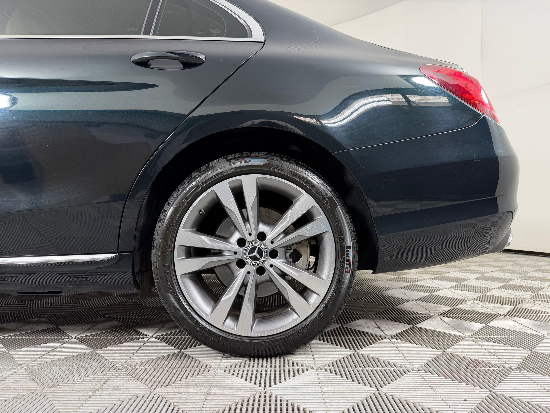 Used 2019 Mercedes-Benz C 300 4MATIC Sedan image 27