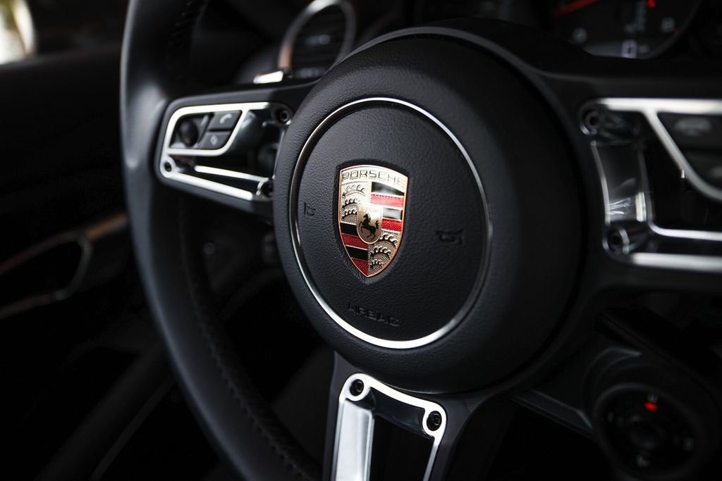 Certified 2025 Porsche 718 Cayman RWD image 24