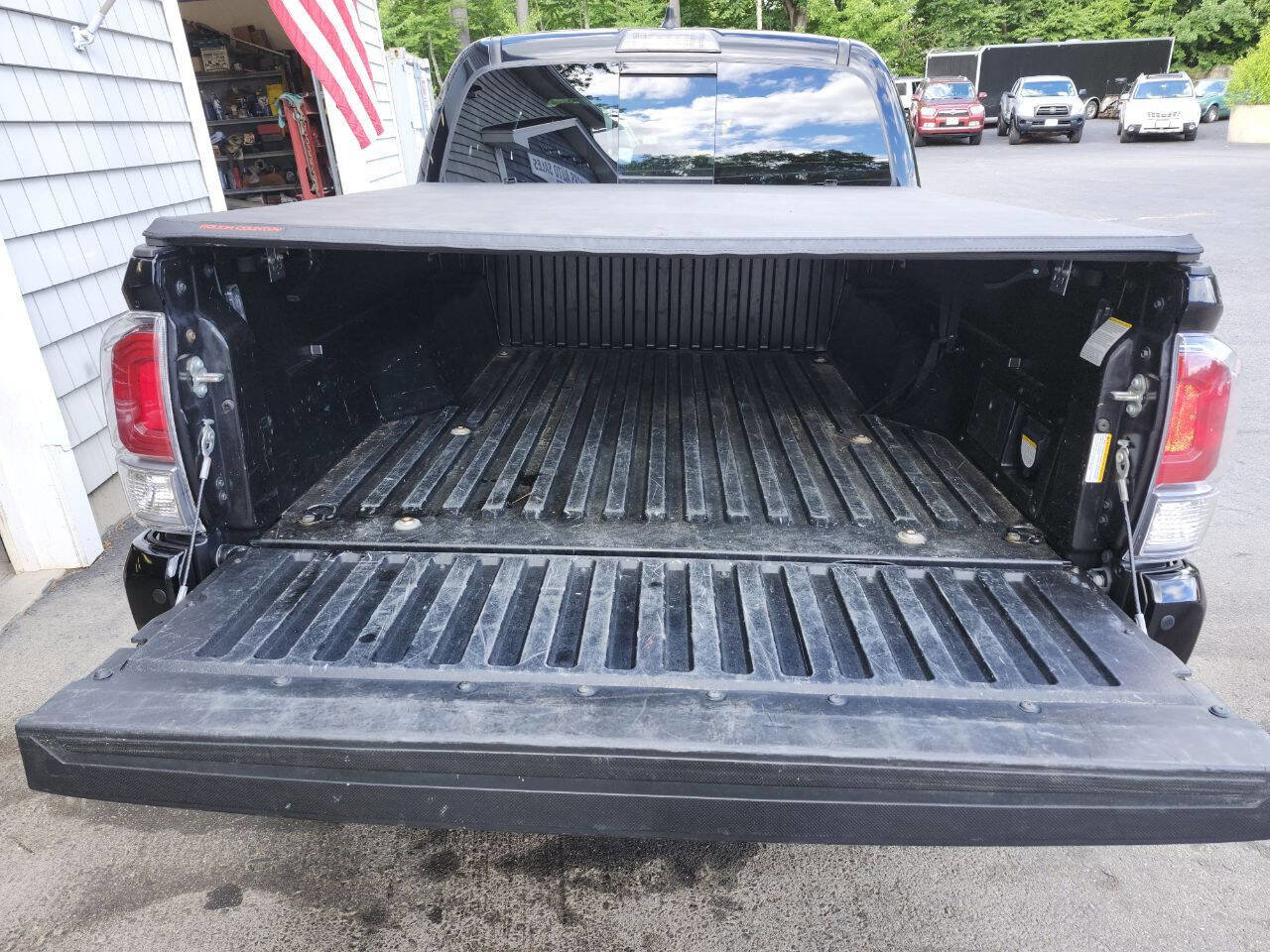 Used 2020 Toyota Tacoma TRD Off-Road w/ TRD Premium Off Road Package image 6