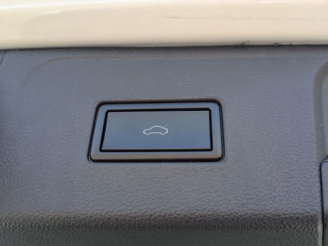 Used 2019 Volkswagen Atlas SE image 25