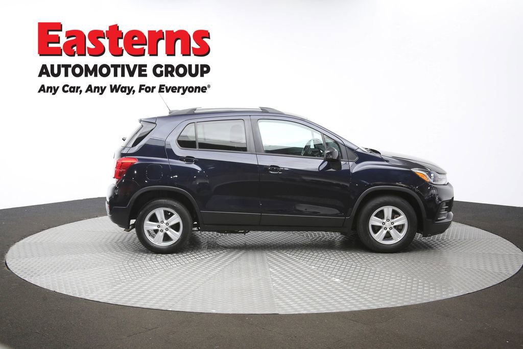 Used 2021 Chevrolet Trax LT w/ Driver Confidence Package image 43