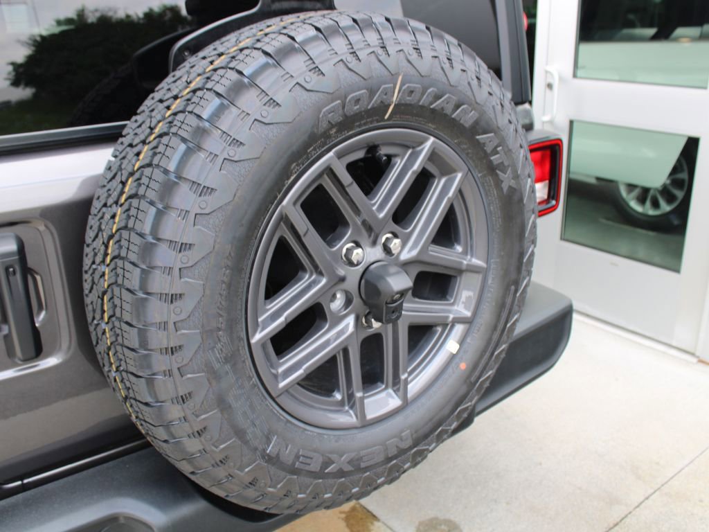 New 2025 Jeep Wrangler Sport S image 34