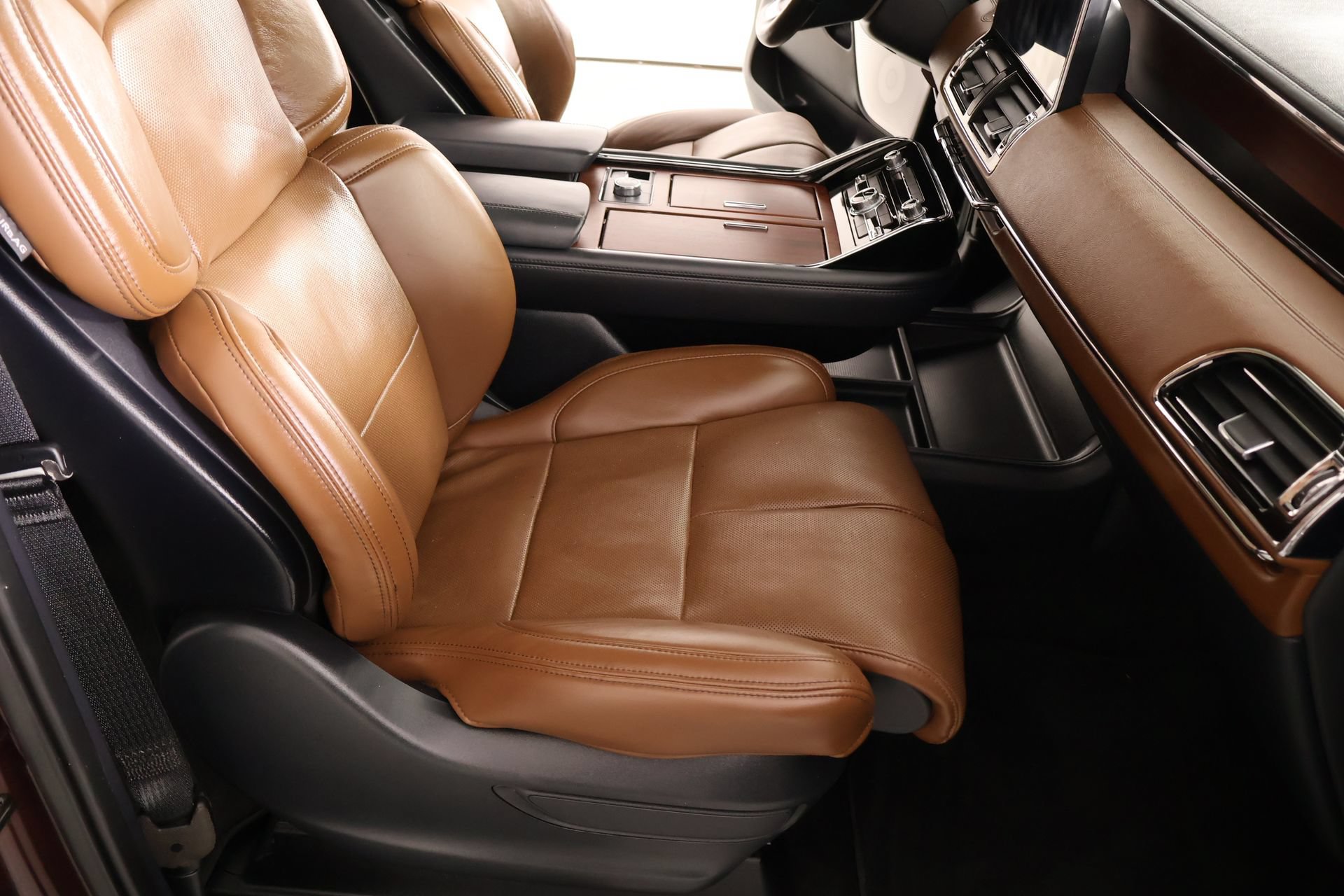Used 2023 Lincoln Navigator Reserve AWD/4WD image 14