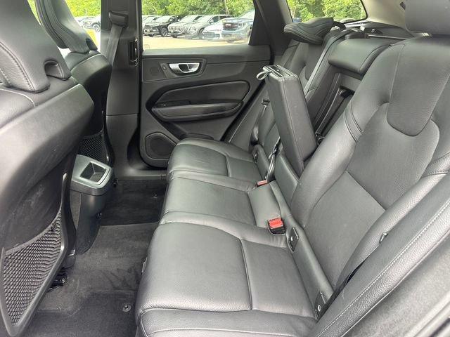 Used 2024 Volvo XC60 B5 Plus w/ Protection Package Premier AWD/4WD image 18