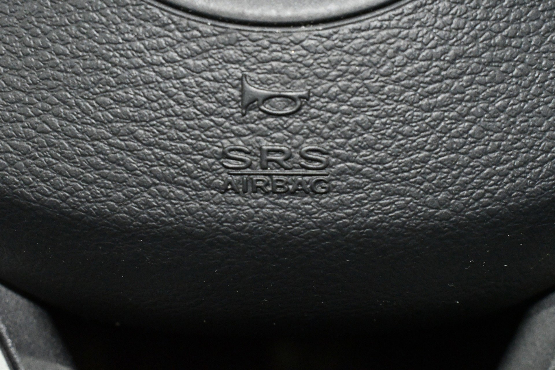 Used 2019 Jeep Cherokee Limited image 32