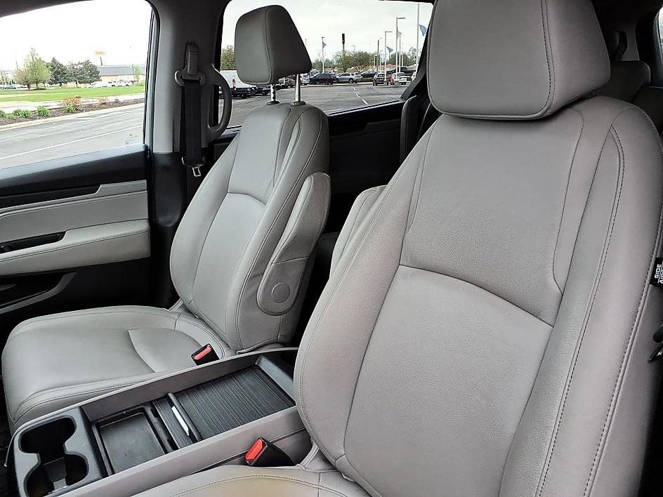 Used 2023 Honda Odyssey EX-L image 17