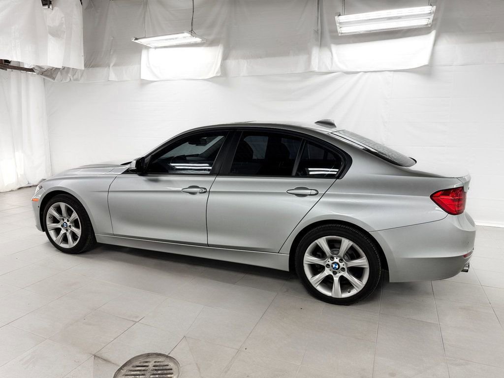 Used 2015 BMW 328i xDrive Sedan AWD/4WD image 3