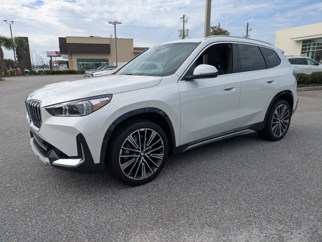 Used 2025 BMW X1 xDrive28i w/ Premium Package AWD/4WD image 8