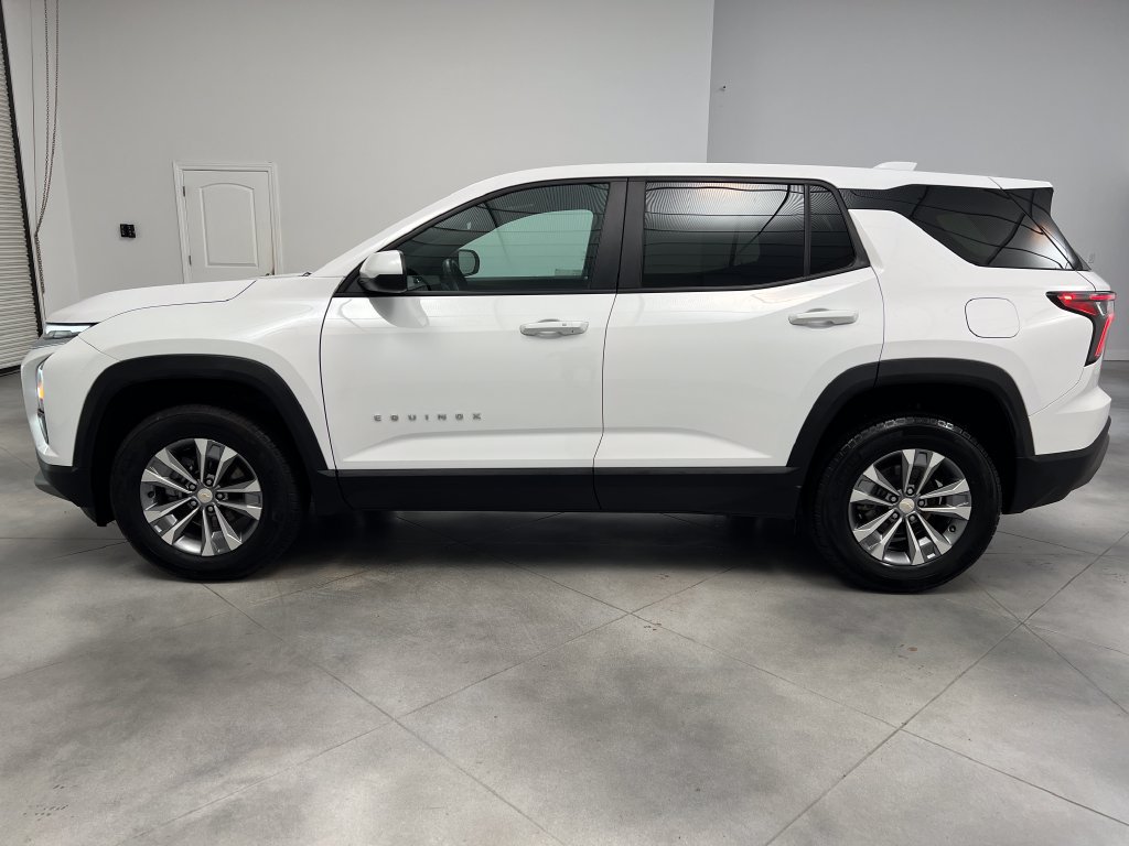 Used 2025 Chevrolet Equinox LT AWD/4WD image 5