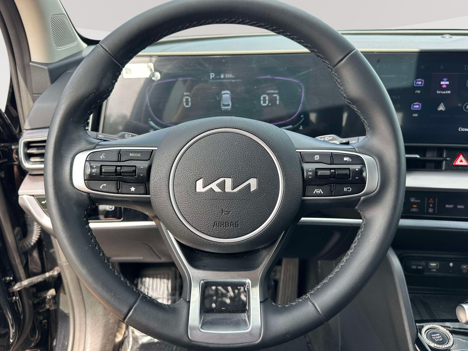 Used 2025 Kia Sportage EX w/ Premium Package AWD/4WD image 13