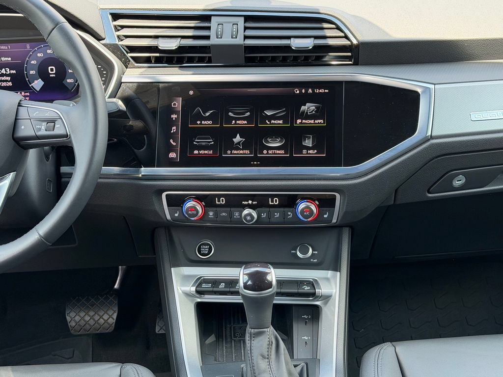 Certified 2023 Audi Q3 2.0T Premium Plus w/ Premium Plus Package AWD/4WD image 24