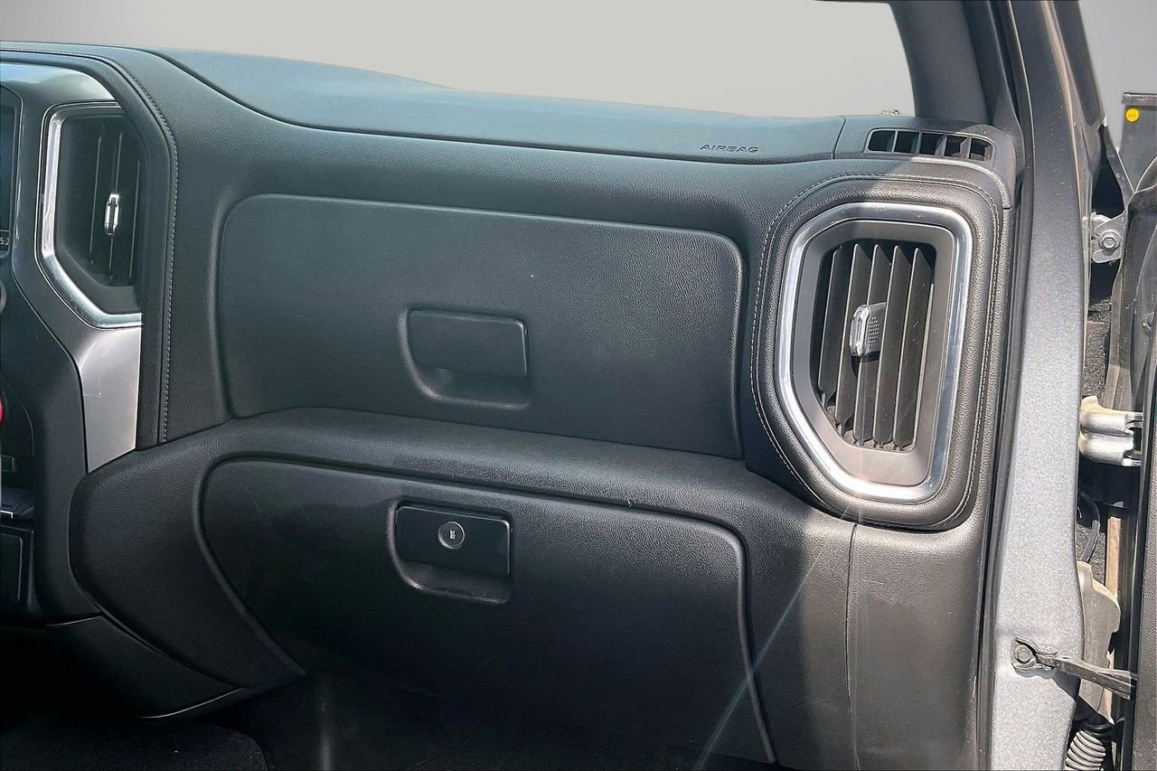 Used 2021 Chevrolet Silverado 1500 LT image 20