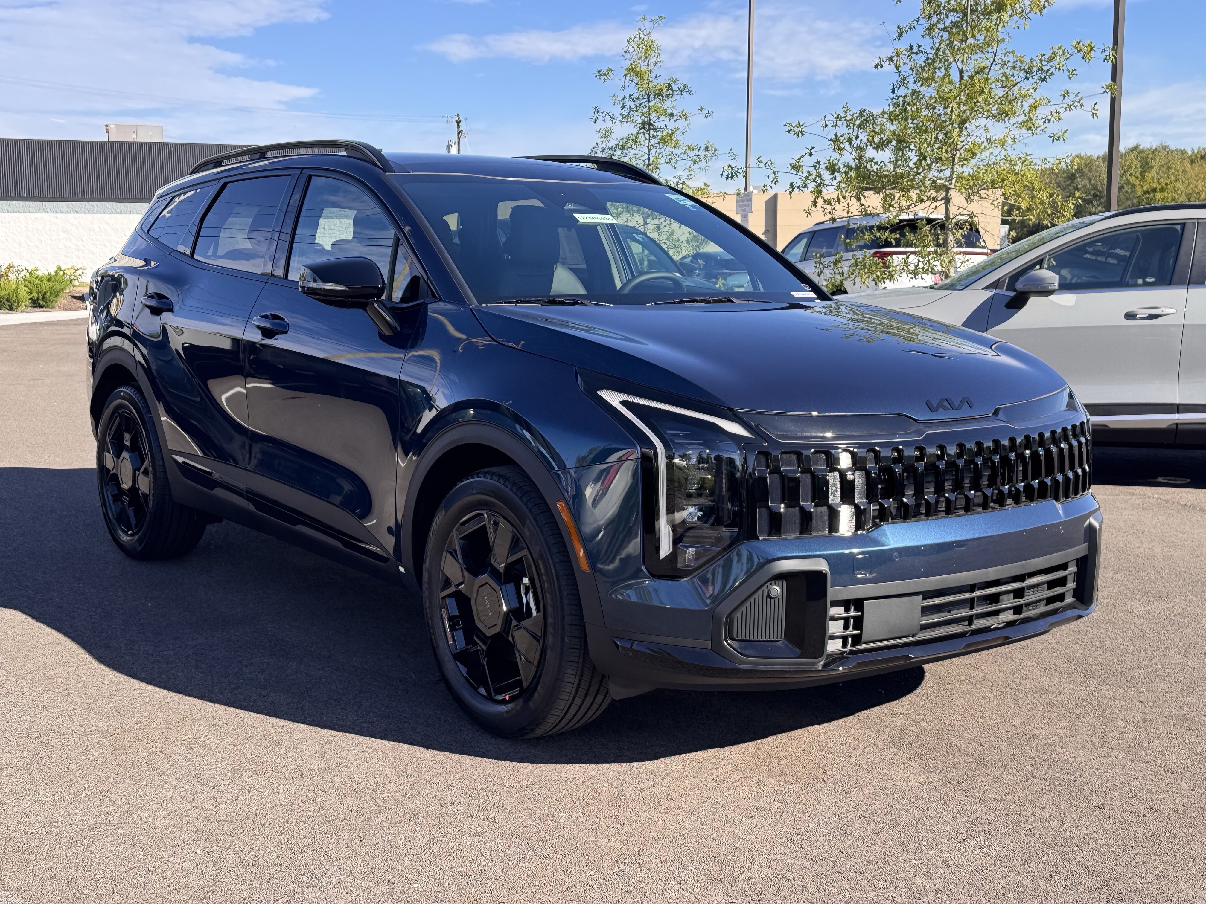 New 2027 Kia Sportage X-Line AWD/4WD image 3