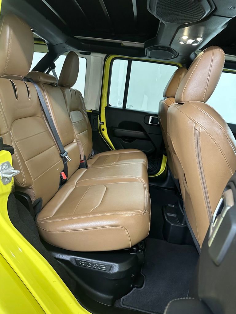 Used 2023 Jeep Wrangler Unlimited Sahara w/ Cold Weather Group image 32