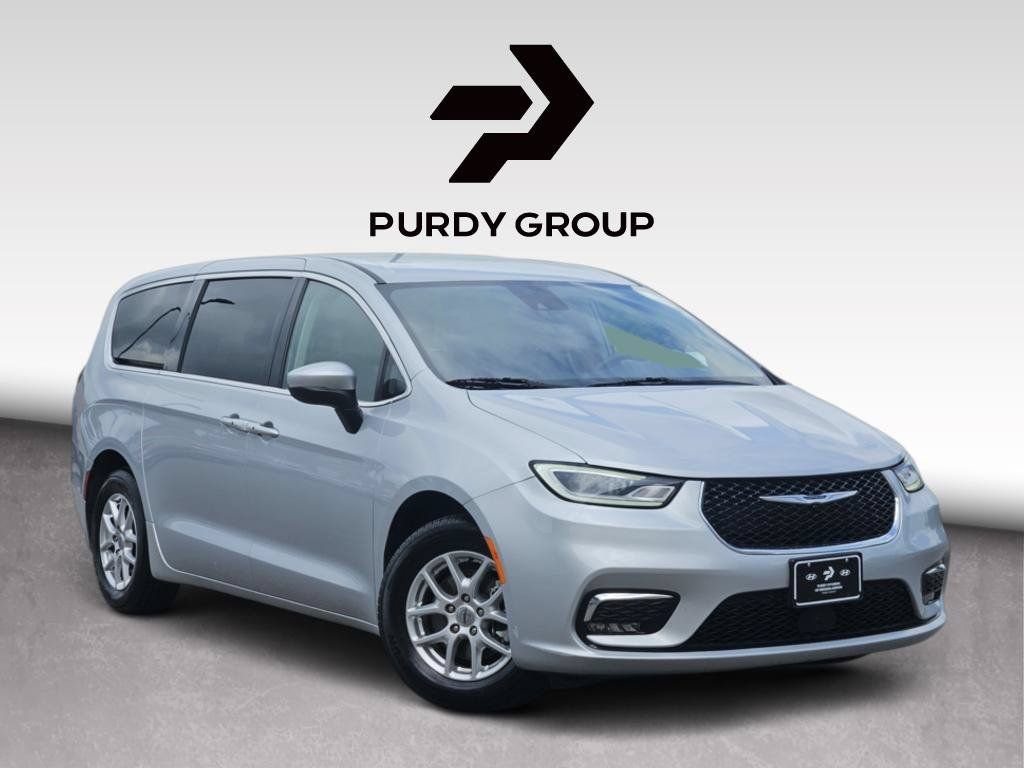 Used 2023 Chrysler Pacifica Touring-L
