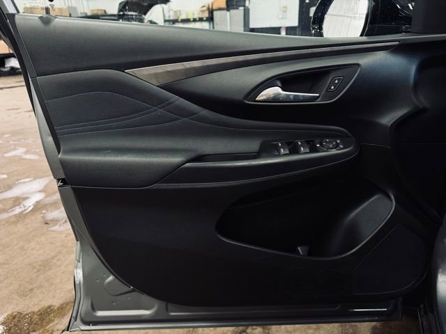 Used 2025 Buick Envista Sport Touring image 11