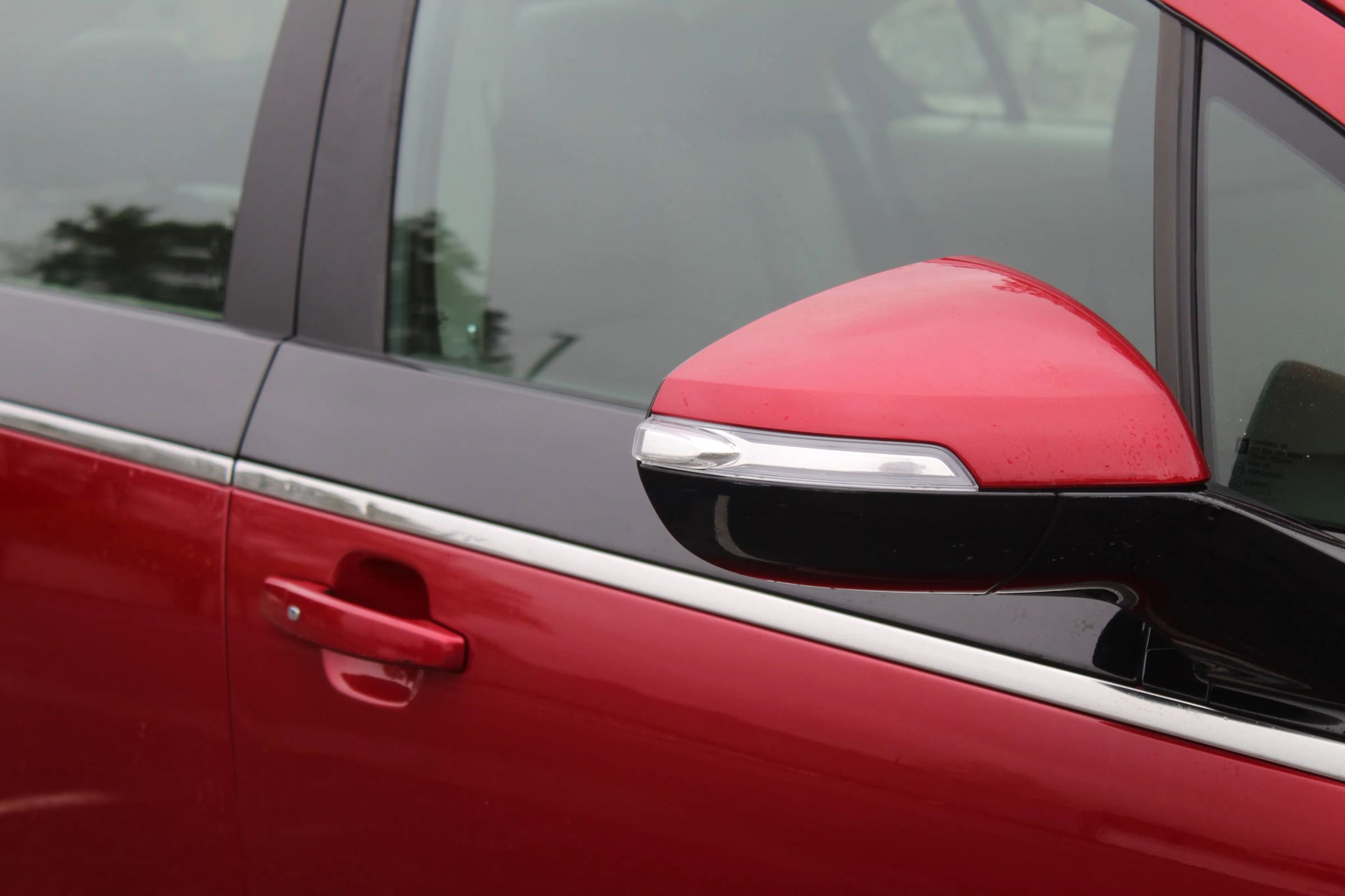 Used 2014 Chevrolet Volt Premium w/ Premium Trim Package image 38