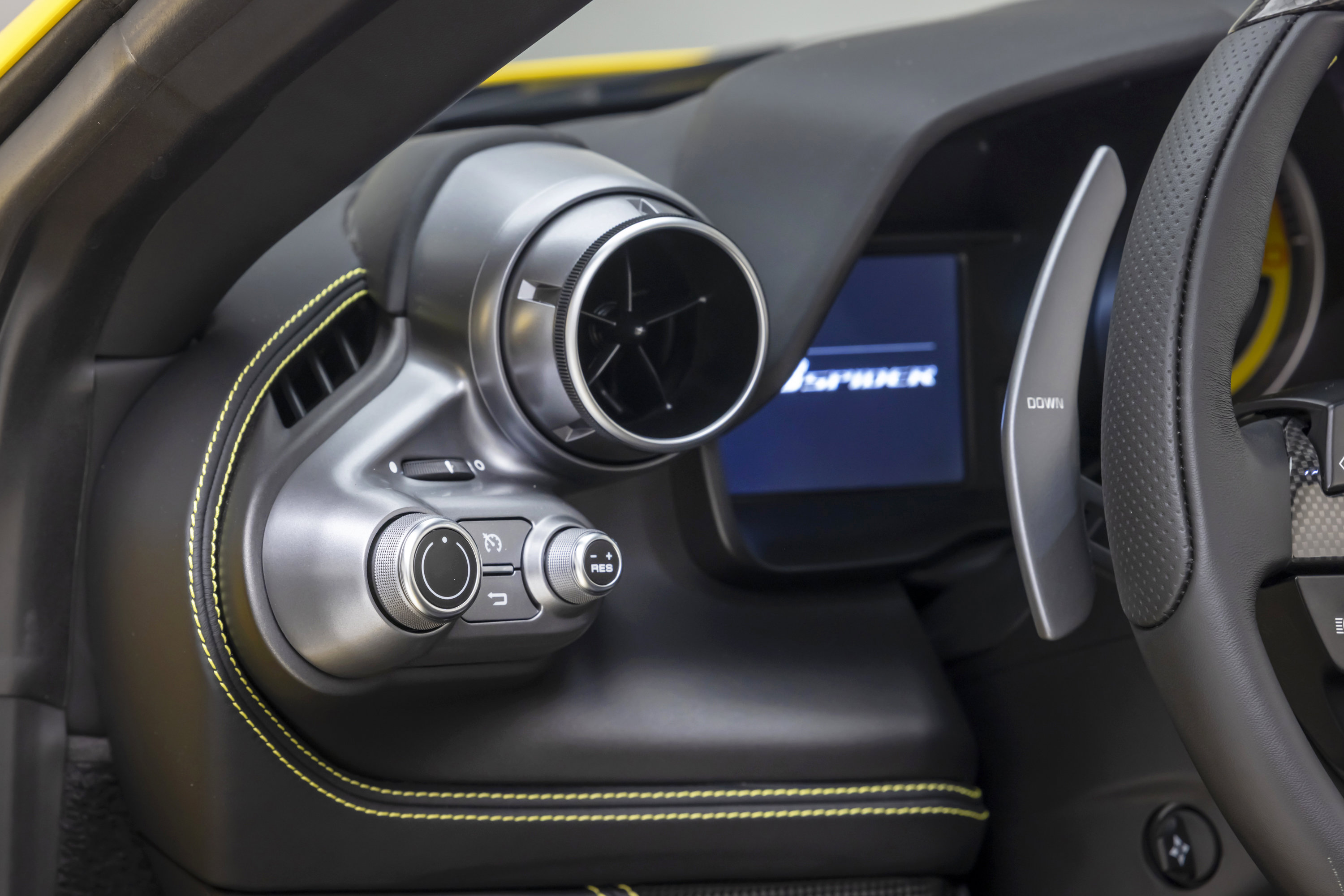 Certified 2022 Ferrari F8 Tributo RWD image 71