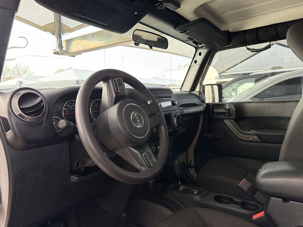 Used 2016 Jeep Wrangler Unlimited Sport image 7