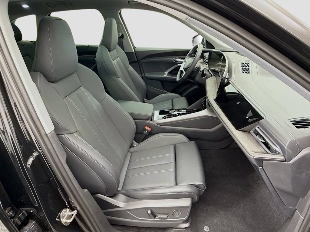 Used 2025 Audi Q5 Premium Plus w/ Premium Plus AWD/4WD image 21