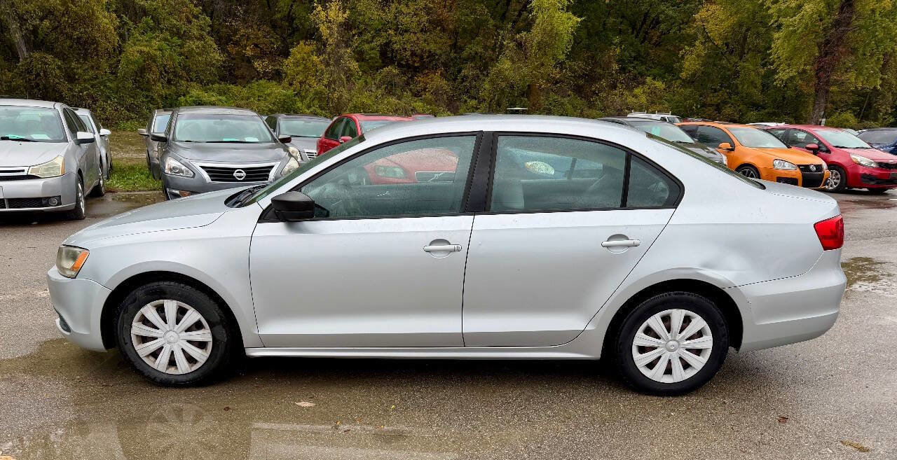 Used 2011 Volkswagen Jetta S image 1