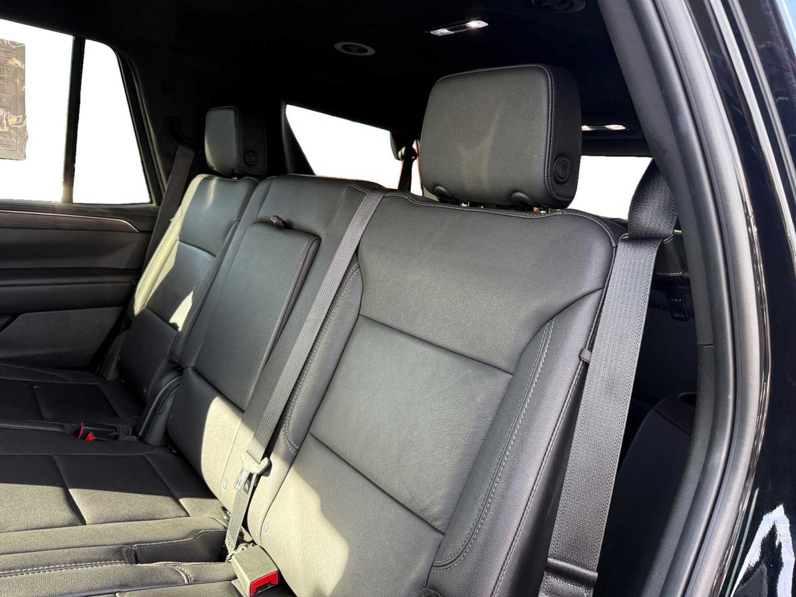 Used 2023 Chevrolet Tahoe LT image 16