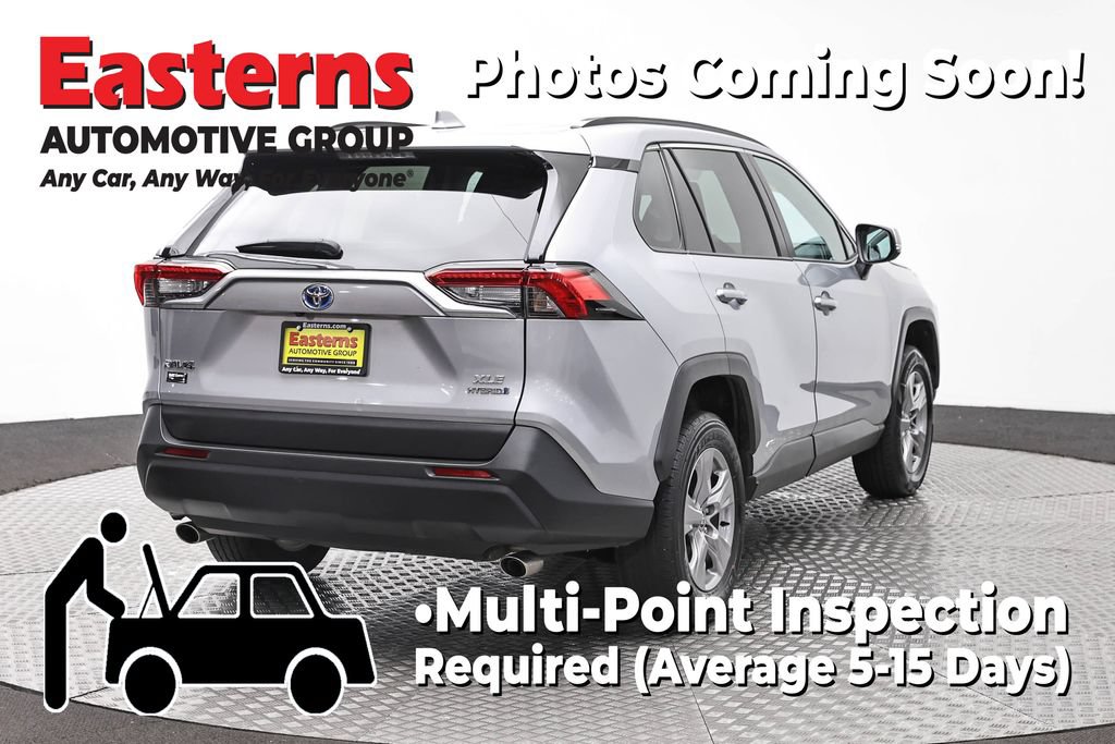 Used 2024 Toyota RAV4 XLE AWD/4WD image 5