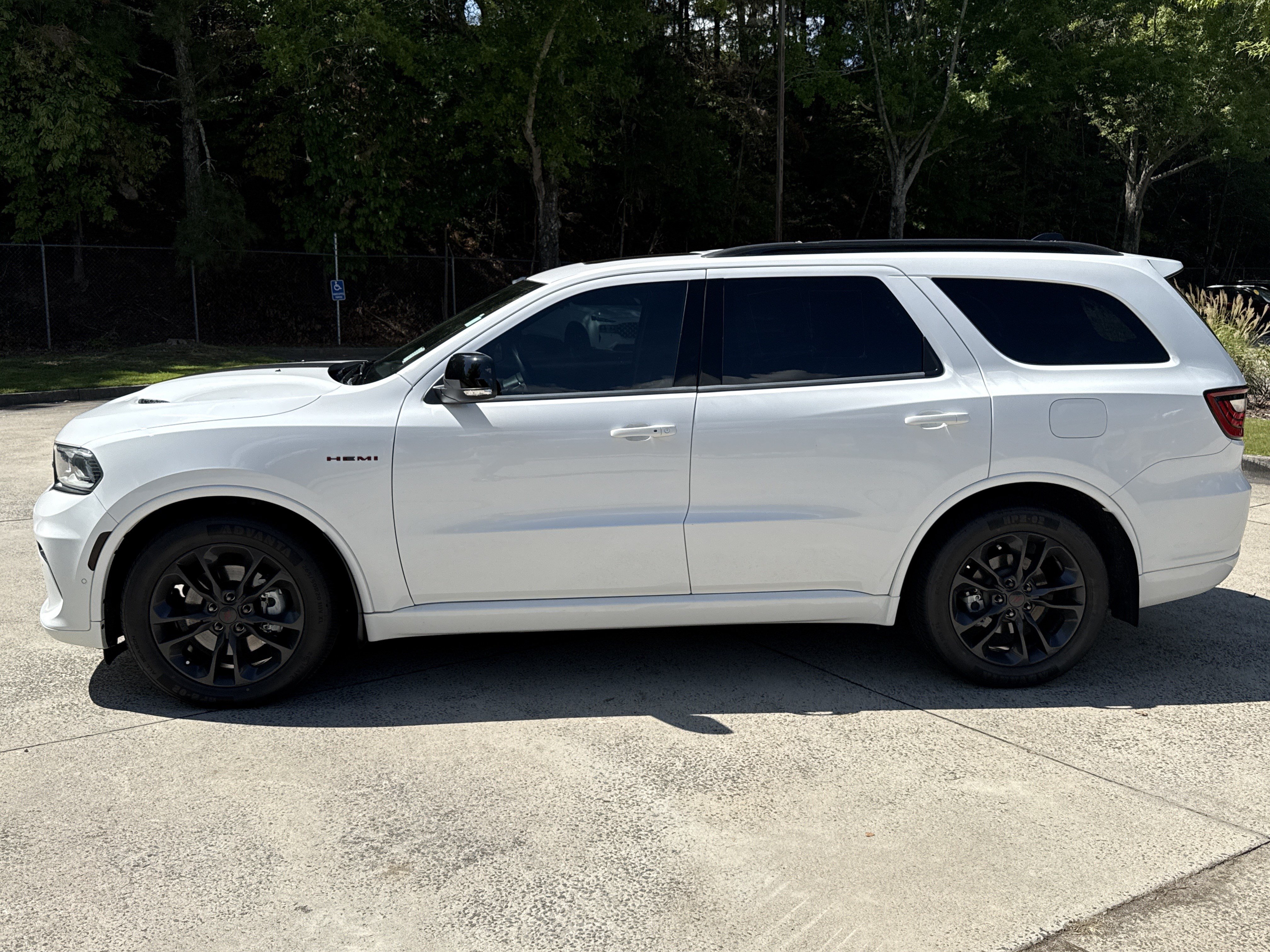 Used 2023 Dodge Durango R/T AWD/4WD image 4