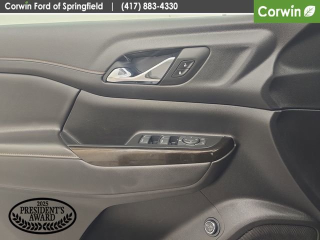 Used 2023 GMC Acadia AT4 AWD/4WD image 34
