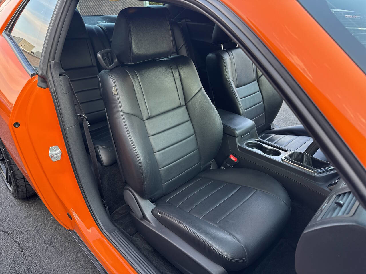 Used 2014 Dodge Challenger R/T image 33