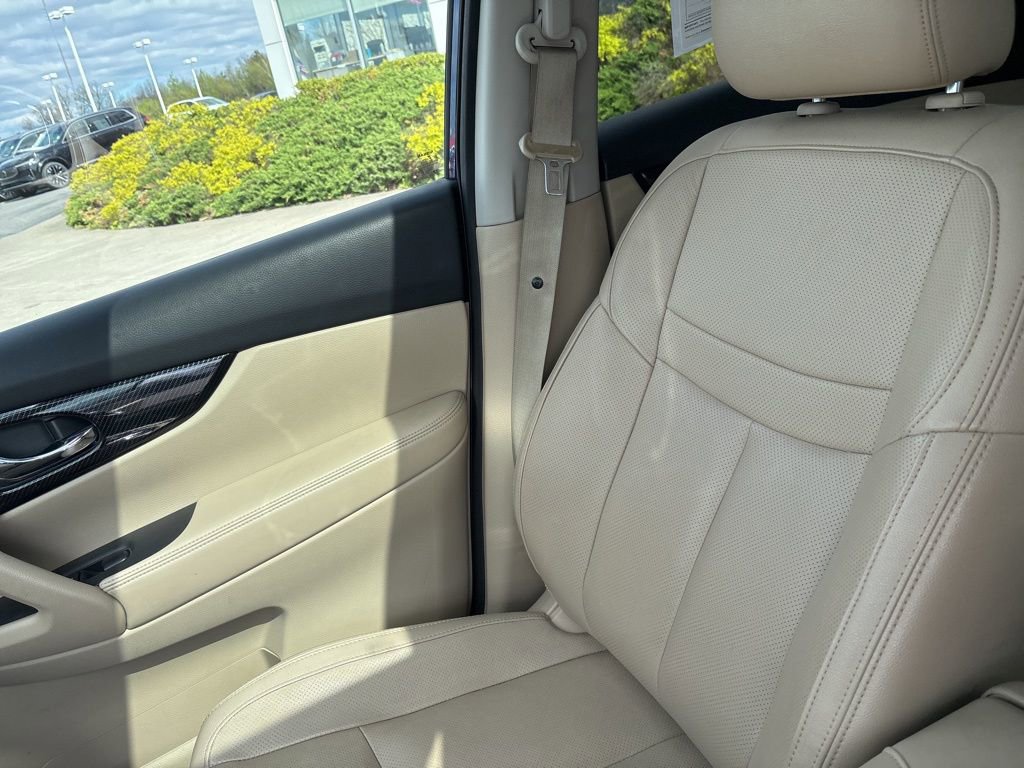Used 2019 Nissan Rogue SL w/ Premium Package AWD/4WD image 26