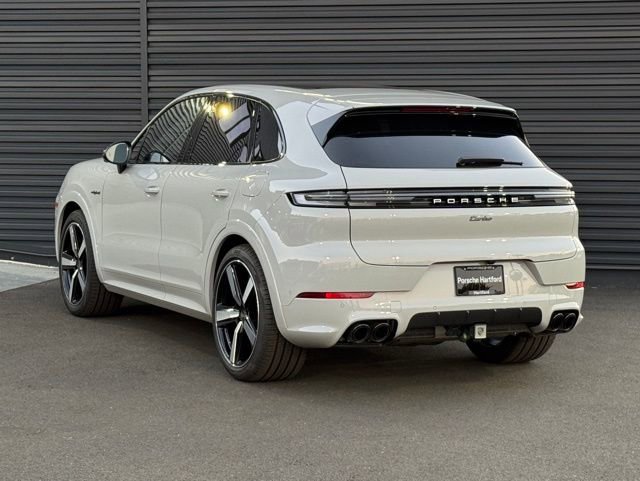 New 2025 Porsche Cayenne Turbo image 3