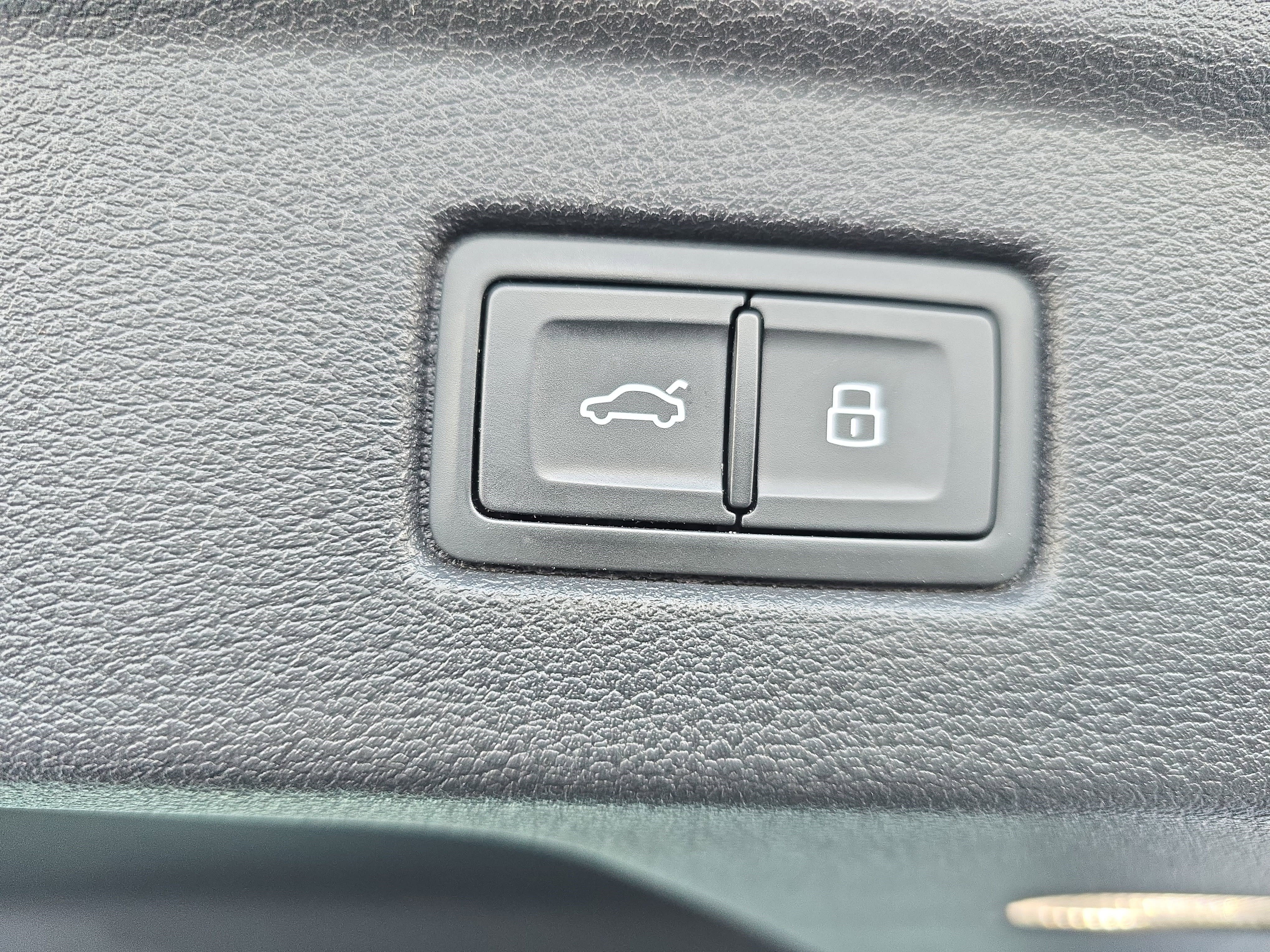 Used 2018 Audi A5 2.0T Premium Plus w/ Premium Plus image 13