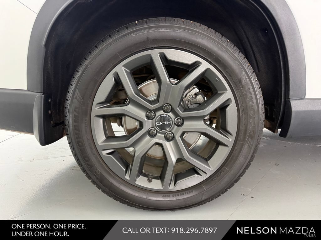 Used 2023 Honda Pilot Touring image 13