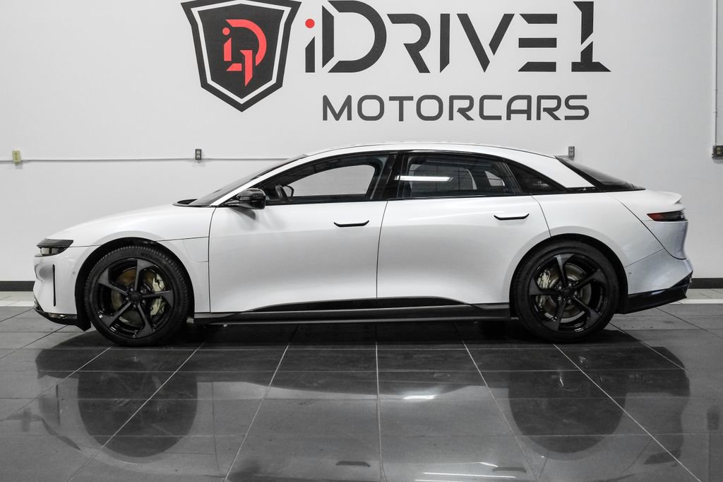 Used 2024 Lucid Air Touring image 16