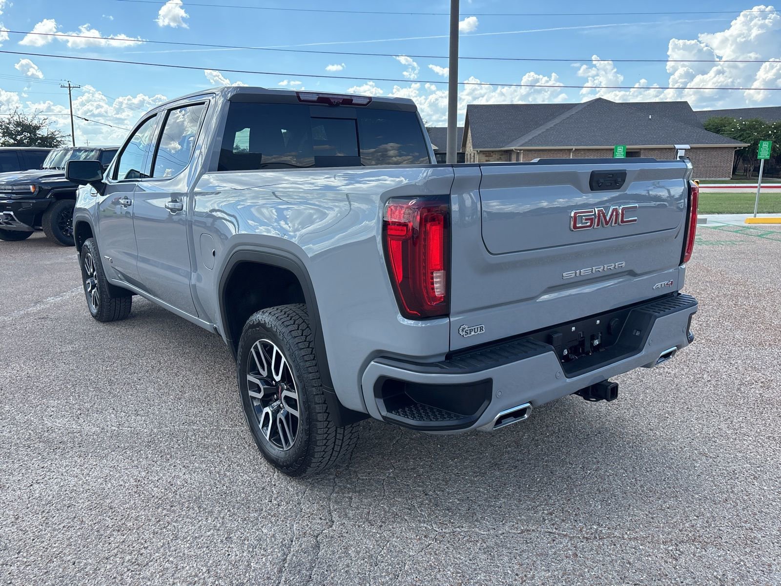 New 2024 GMC Sierra 1500 AT4 w/ Technology Package image 3