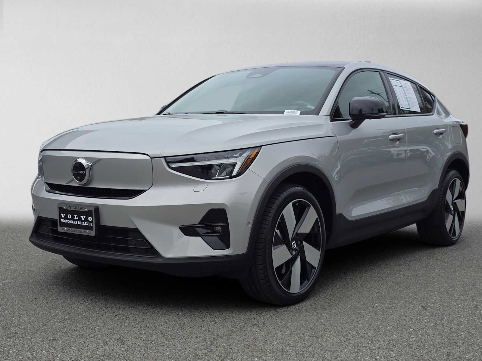 Certified 2023 Volvo C40 P8 Recharge Plus w/ Climate Package AWD/4WD image 8