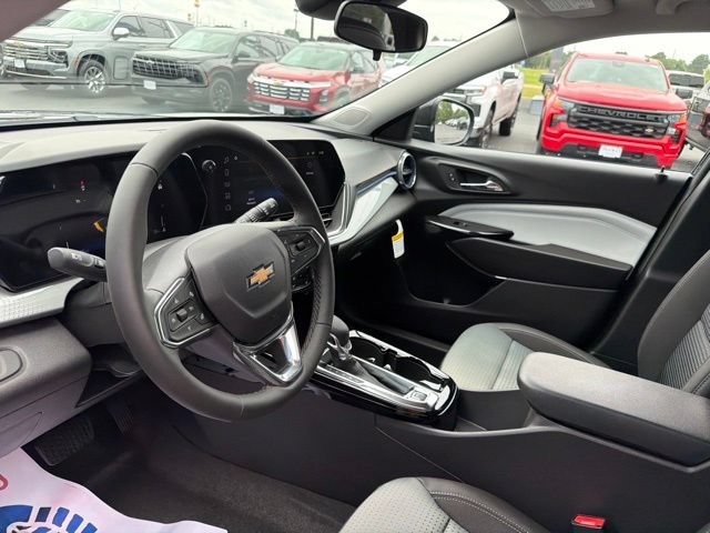 New 2026 Chevrolet Trax LT w/ LT Convenience Package FWD image 8