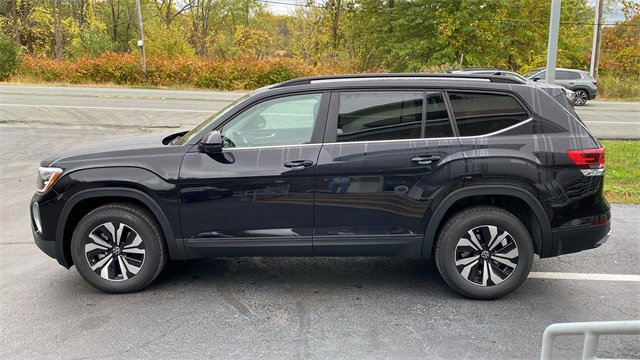 New 2026 Volkswagen Atlas SE image 8