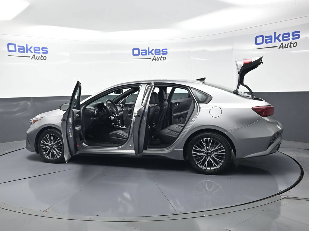 Certified 2023 Kia Forte GT-Line w/ GT-Line Premium Package FWD image 55