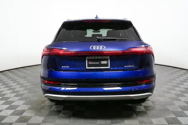 Certified 2023 Audi e-tron Premium Plus w/ Premium Plus Package AWD/4WD image 28