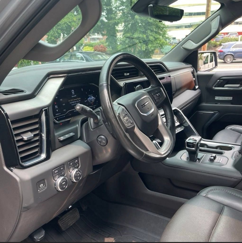 Used 2024 GMC Sierra 1500 Denali w/ Denali Reserve Package AWD/4WD image 25