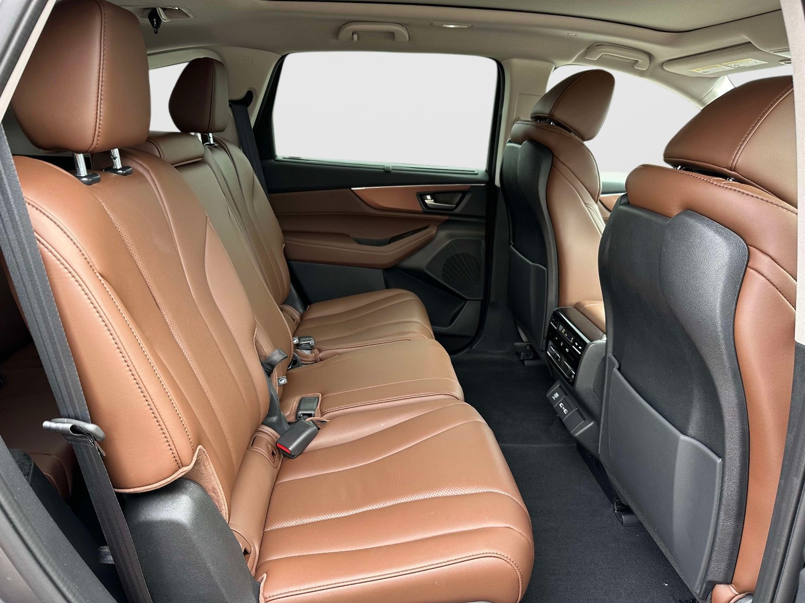 Used 2022 Acura MDX w/ Technology Package FWD image 11
