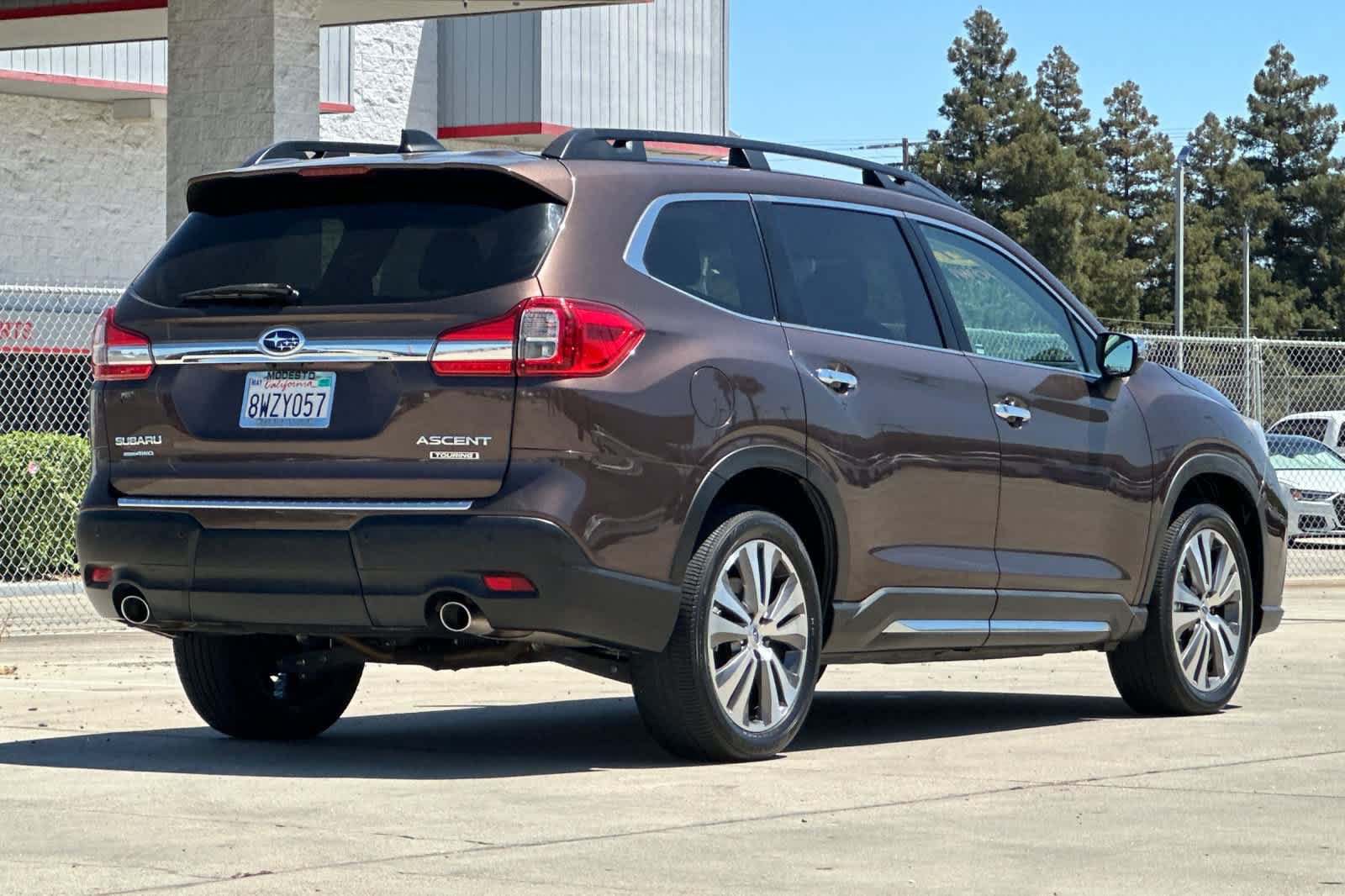 Used 2021 Subaru Ascent Touring AWD/4WD image 3