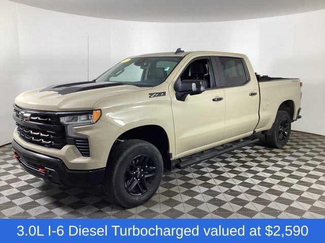 Used 2022 Chevrolet Silverado 1500 LT Trail Boss w/ LT Trail Boss Premium Package image 3