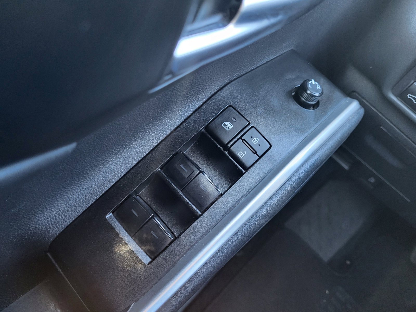 Certified 2025 Toyota Highlander XSE image 13