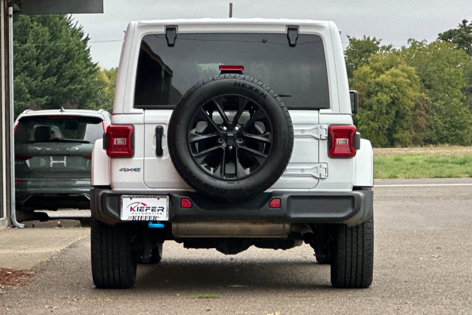 Used 2024 Jeep Wrangler Unlimited Sahara image 5