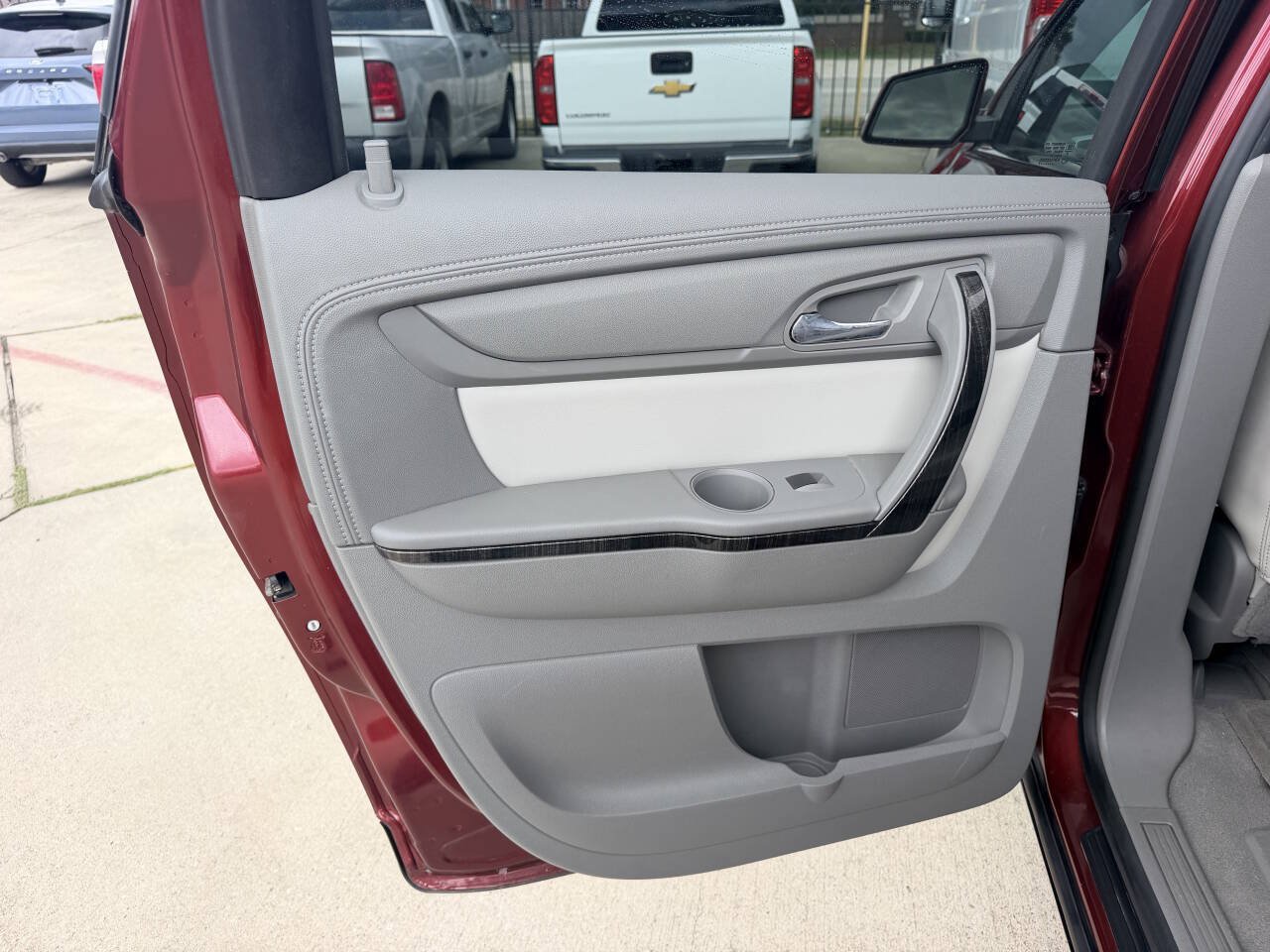 Used 2017 GMC Acadia Limited SLT FWD image 16