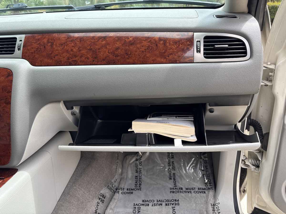 Used 2013 Chevrolet Tahoe LTZ image 21