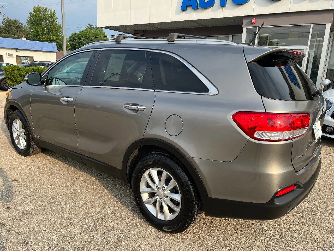 Used 2016 Kia Sorento AWD image 14